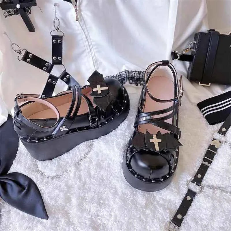 Japanese Gothic Punk Style Rivet Shoes Vintage Round Head Thick Bottom Women Shoes Cross Bandage Dark Shoes Loli Cosplay