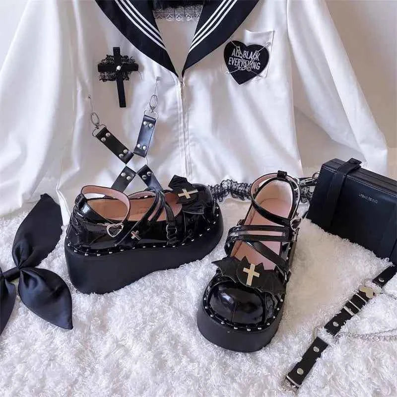 Japanese Gothic Punk Style Rivet Shoes Vintage Round Head Thick Bottom Women Shoes Cross Bandage Dark Shoes Loli Cosplay