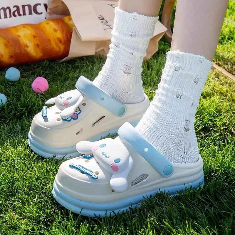 Anime Sanrios Hello Kittys Slippers My Melody Kuromi Cinnamoroll Accessories Shoes Summer Women Sandals Outdoor Beach Shoes Gift