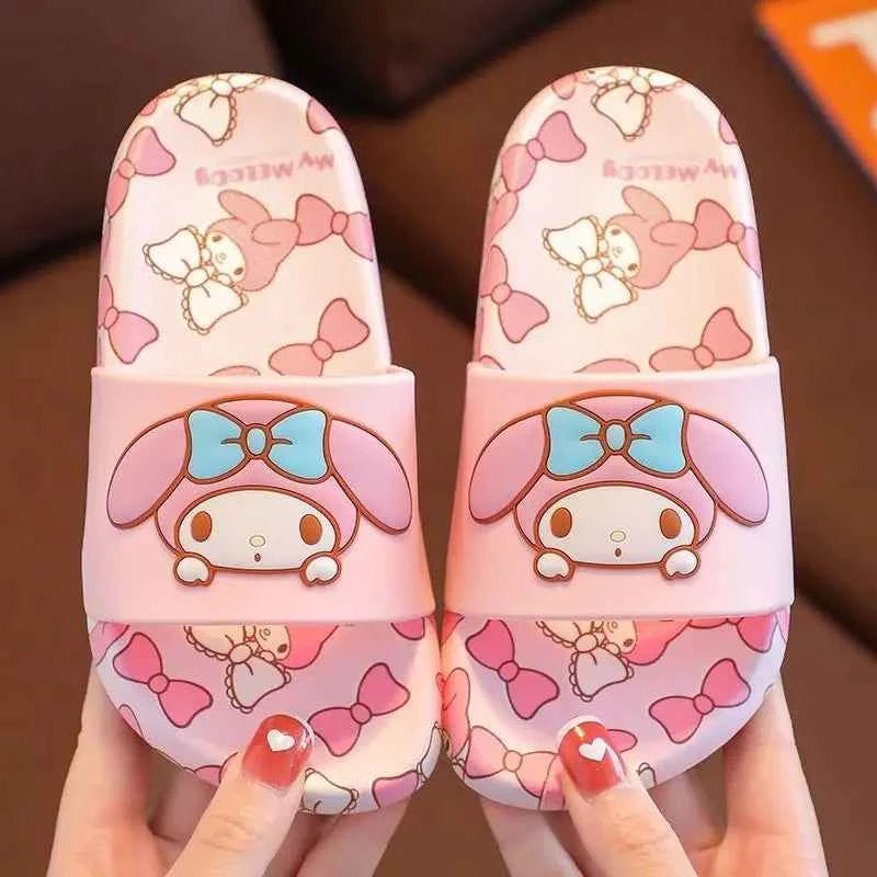 Sanrios Hello Kittys Slippers Kawaii Kuromi Cinnamoroll Home Indoor Bathroom Anti-Slip Slippers Cartoon Summer Outdoor Sandals