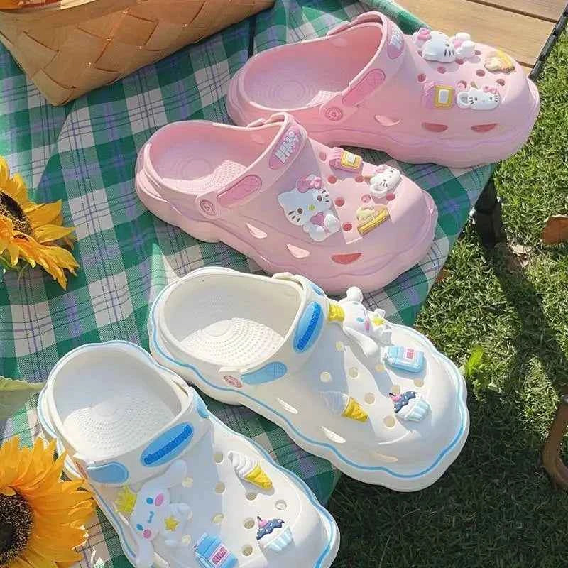 Sanrioed Hello Kittys Sandal Slippers Women's Diy Accessories Shoes Kuromi Cinnamoroll Summer Beach Sandals for Students Girls