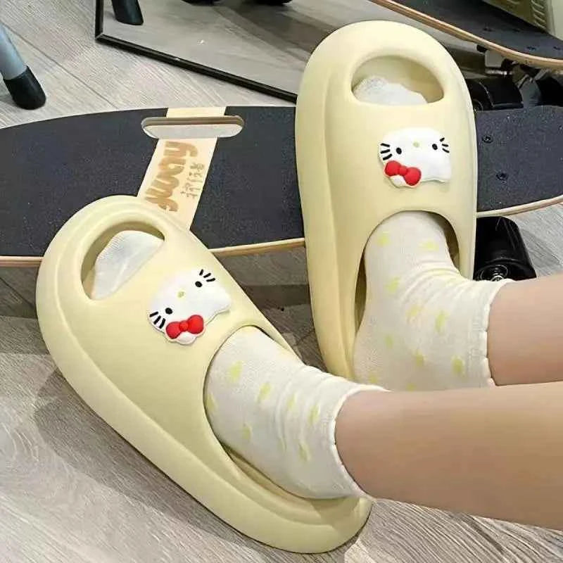 Sanrios Hello Kittys Slippers Women's Summer Outdoor Thick Sole Shoes Fashion Home Bathroom Slippers Anti Slip Girls Sandals