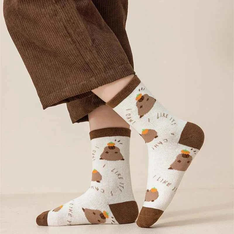 5Pairs Breathable Soft Casual Socks Cartoon Capybara Print Mid-Tube Socks Unisex Autumn Winter Coffee Keep Warm Mid-tube Socks