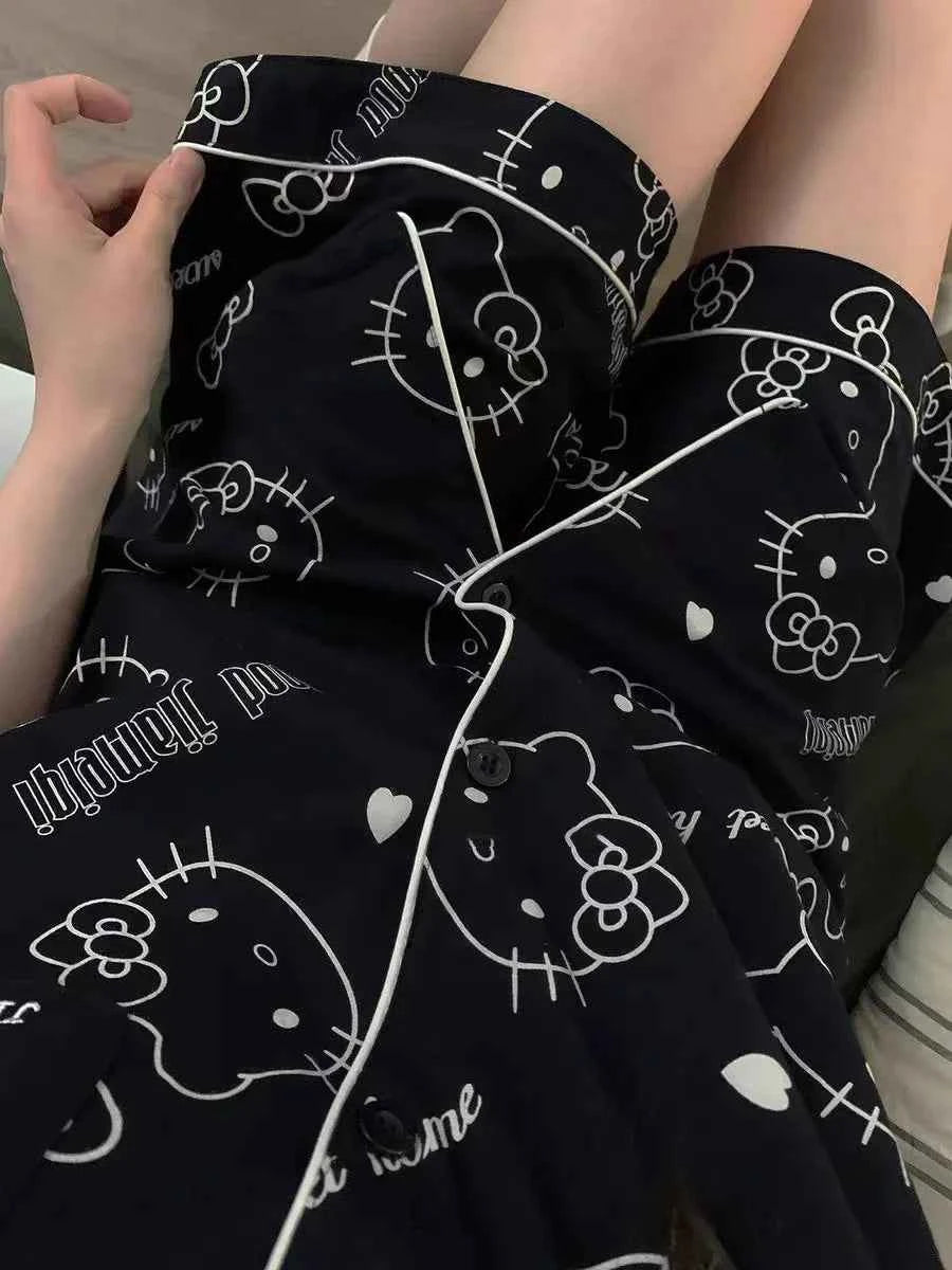 Two-piece set Hello Kitty pajamas summer anime student loungewear cute girl loungewear shirt short-sleeved shorts set