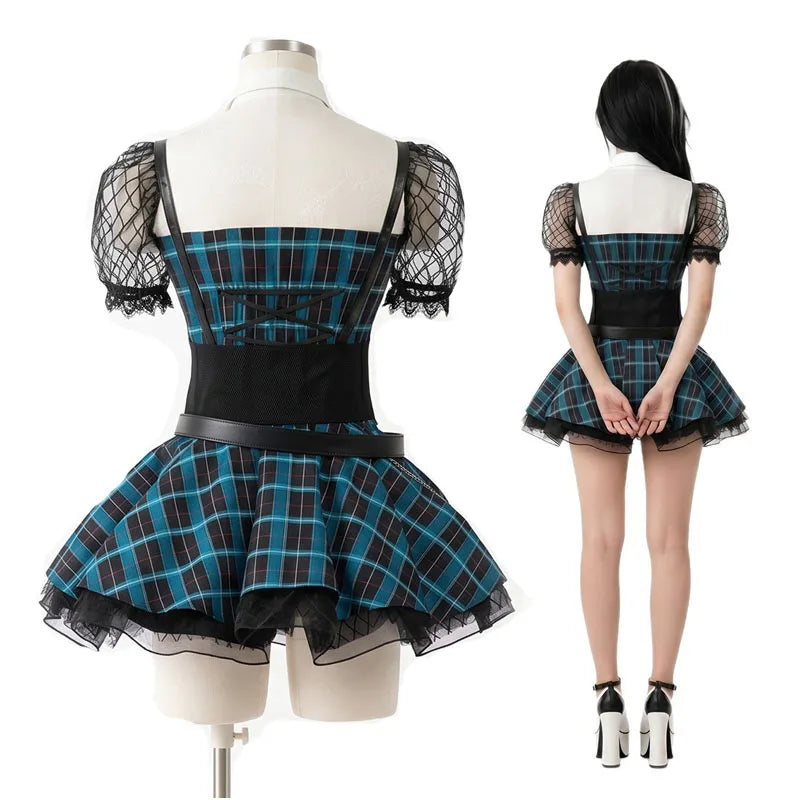 Frankie Stein Monster High cosplay back view on mannequin and model