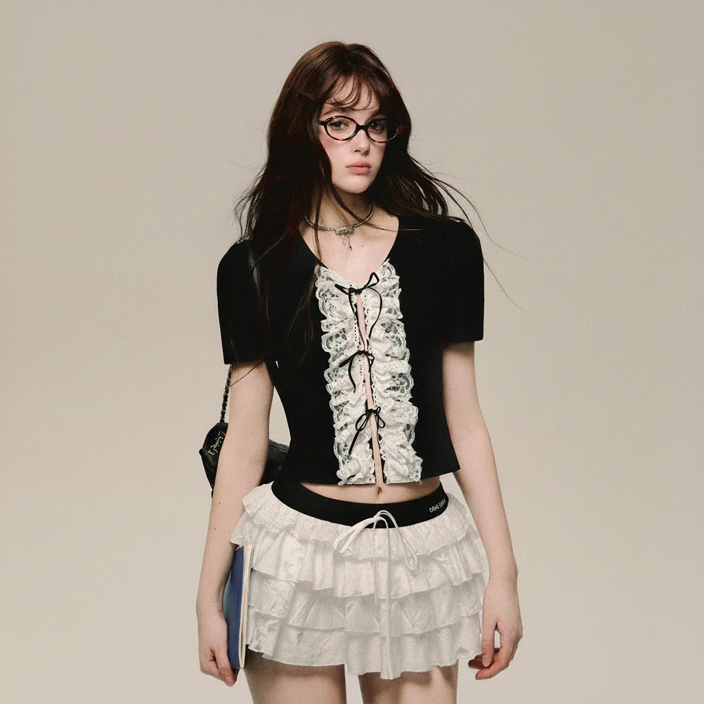 "Romantic Imagination" Black Embroidered Placket Short - Vusy Kawaii Shop
