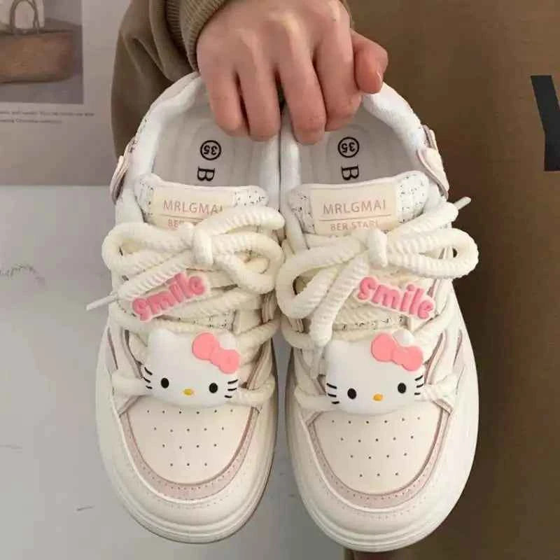 Sanrioed Hello Kitty Sneakers Kawaii Women's Shoes Fashion Breathable Sports Shoes Leather Cartoon Cute Pochacco Girl Skateboard