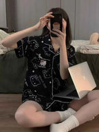 Two-piece set Hello Kitty pajamas summer anime student loungewear cute girl loungewear shirt short-sleeved shorts set