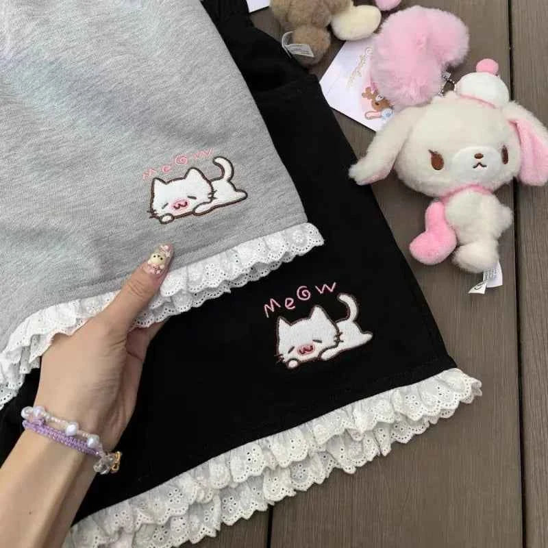 Japanese Cartoon Cat Embroidery Lotus Leaf Edge Shorts