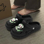 Hole shoes women's thick-soled non-slip cartoon diy garden shoes cross online celebrity explosions outside the beach.