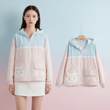 
Manteau bleu clair