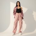 3-teiliges Set aus kariertem Hemd, Weste und Cargohose