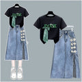 Schleifenknoten-T-Shirt und geteilter Midirock-Outfit-Sommer-Set