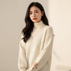 White japanese cartoon cat pullover for women with paw print design on sleeve