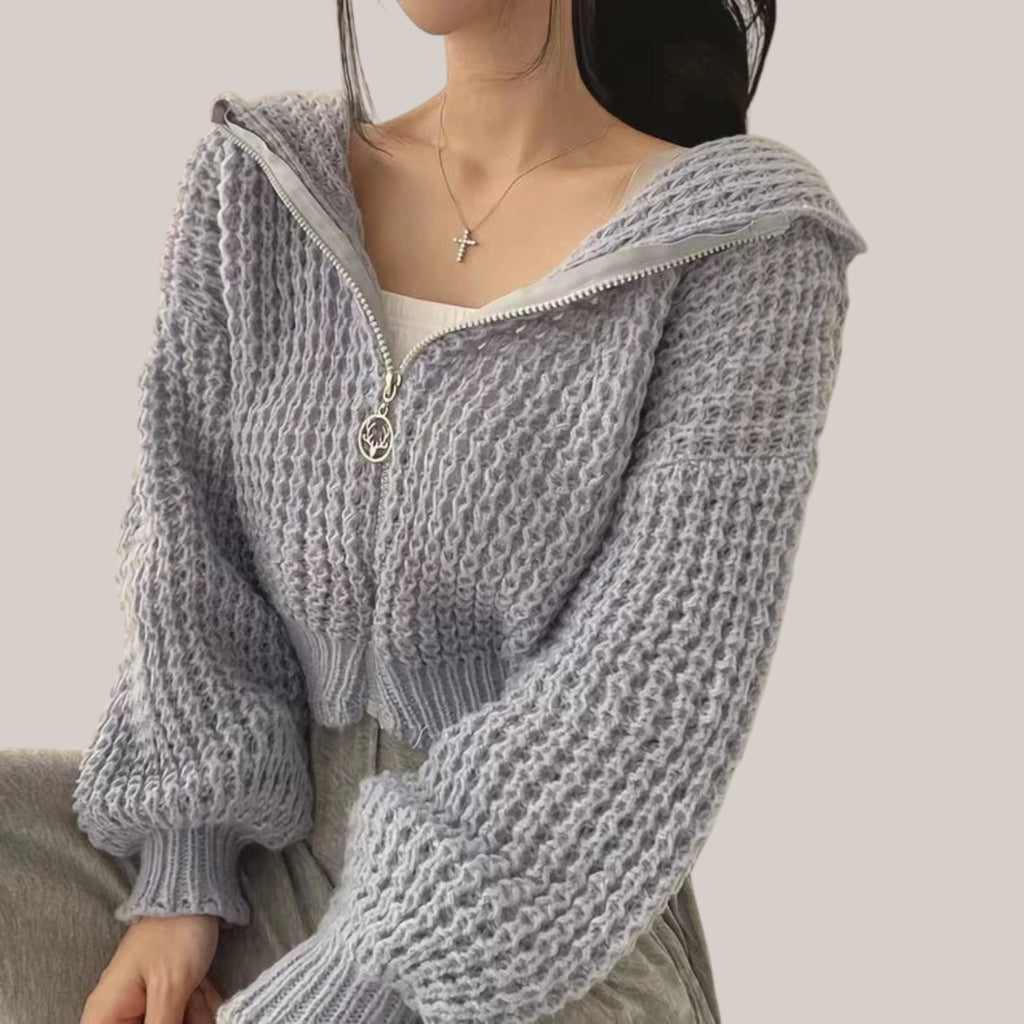 Vusy Kawaii Shop Official light grey knit zip-up hoodie with a relaxed fit and balloon sleeves.